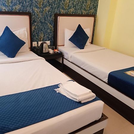 Hotel Janki International Sigra 2 Km From Kashi Vishwanath Temple พาราณสี ภายนอก รูปภาพ